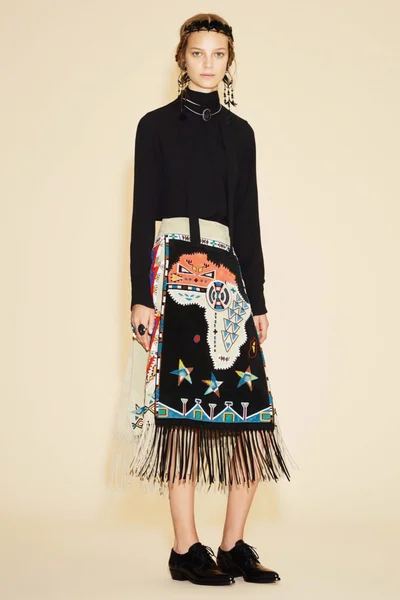 Look 28